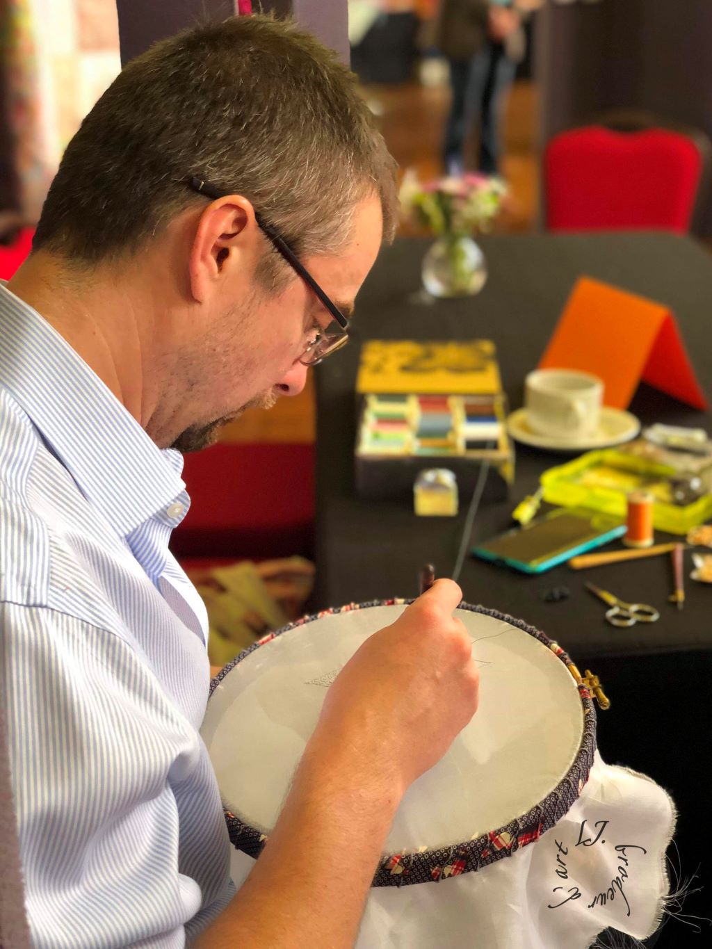 Loic Jeanneau, démonstration lors de “ The annual embroidery guild exhibition of ACT “, Canberra.